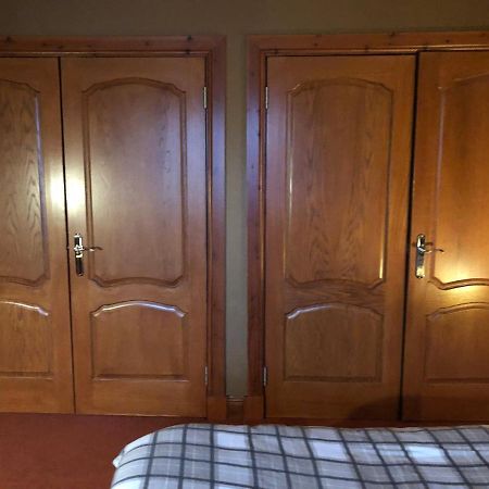 Tranquil Accommodation In A Great Location. Ланарк Екстер'єр фото