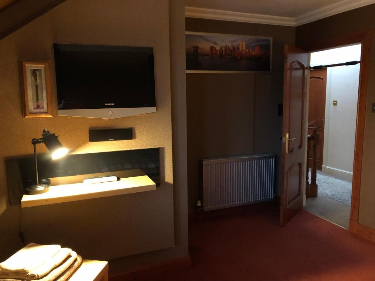 Tranquil Accommodation In A Great Location. Ланарк Екстер'єр фото