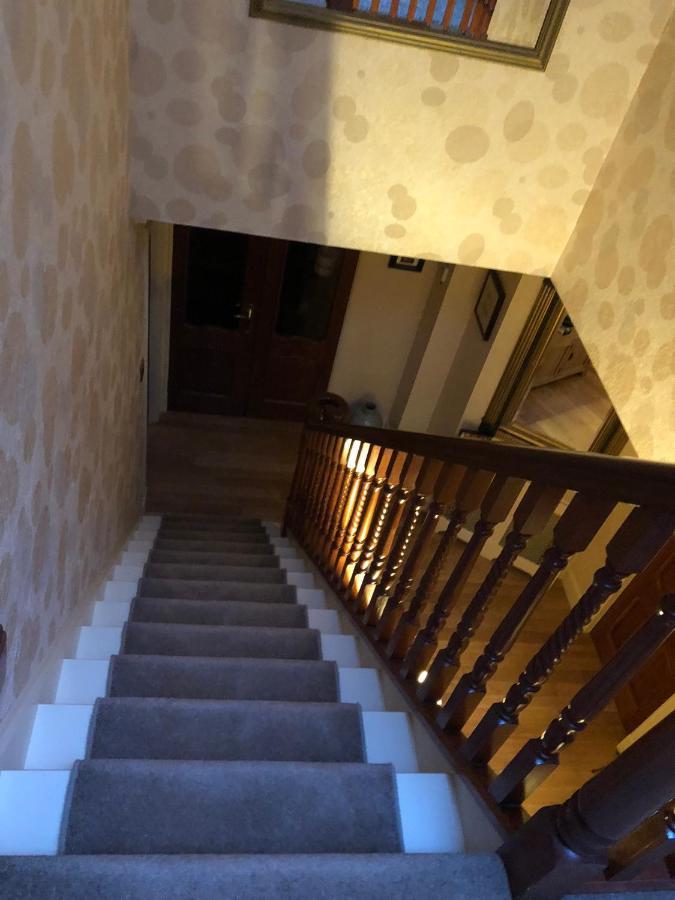 Tranquil Accommodation In A Great Location. Ланарк Екстер'єр фото