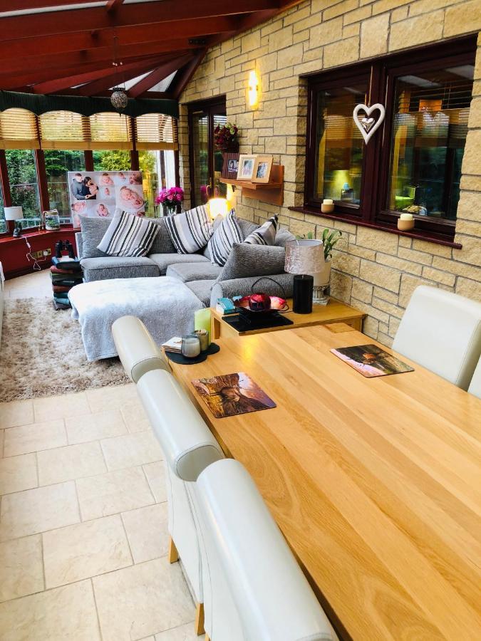 Tranquil Accommodation In A Great Location. Ланарк Екстер'єр фото